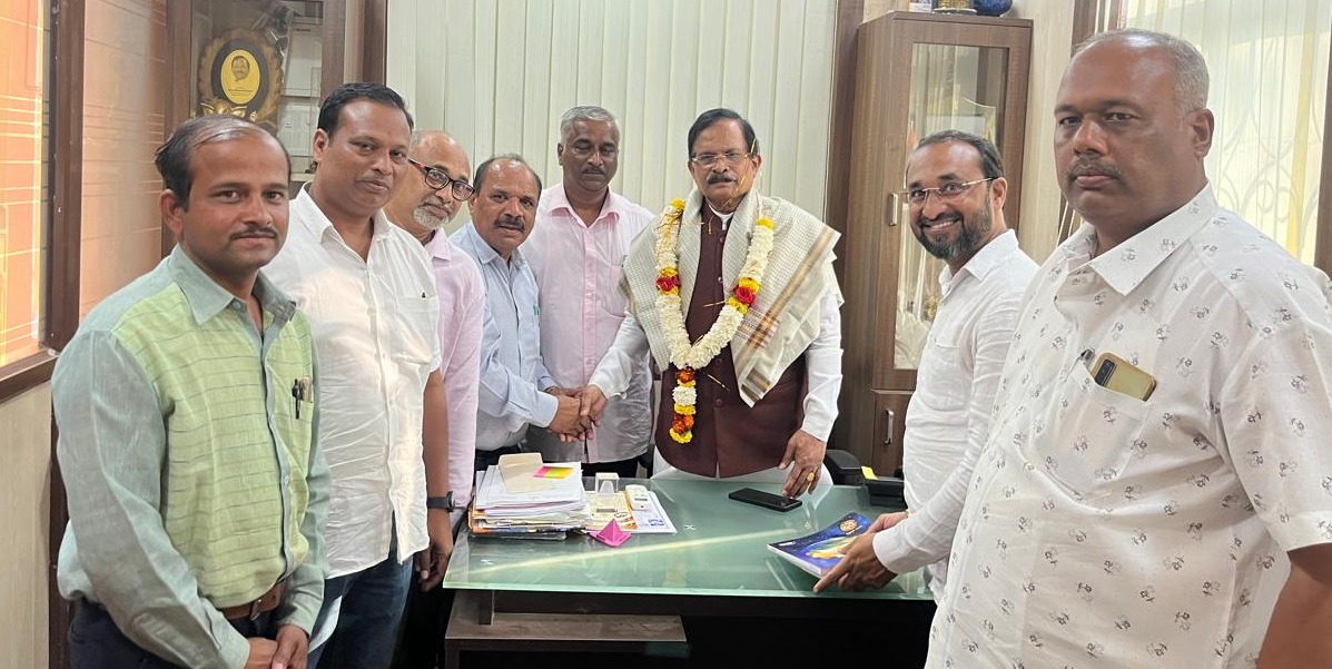 सीमाप्रश्नी पंतप्रधानांकडे  बाजू मांडा; केंद्रीय मंत्री श्रीपाद नाईक यांना साकडे