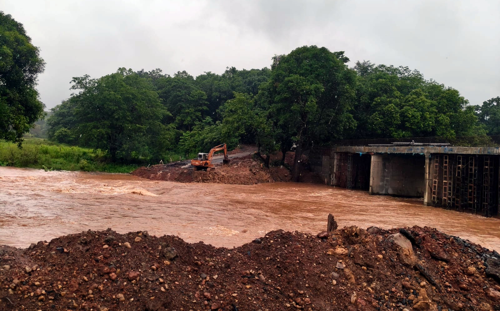 गोव्याची ‘वाट’ खडतर; आता तरी काम करा लवकर..