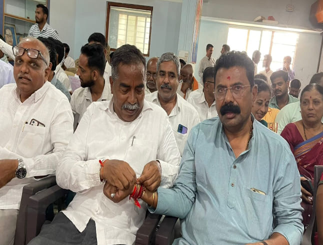 डीसीसी बँक निवडणूक: हे ‘बंधन’ तुटणार का?सावकारांची ‘एन्ट्री’ ठरणार निर्णायक!