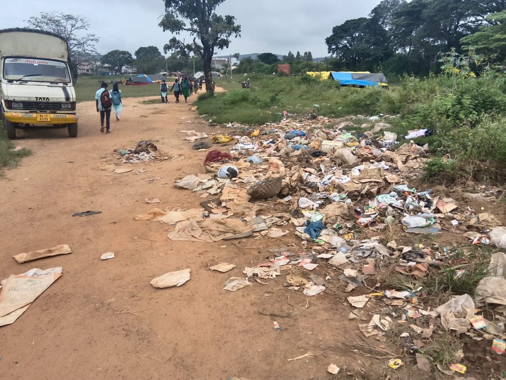 कचराच कचरा चोहीकडे, गेले नगरसेवक कुणीकडे?